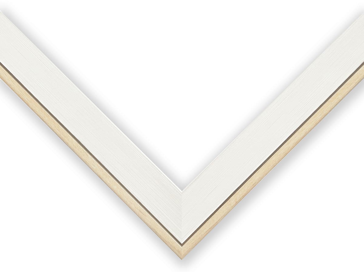 Modern White Standard Shadowbox corner detail showing precision mitered joint with white painted finish 1 inch moulding width and 1 inch usable depth designed for wedding shadowbox displays